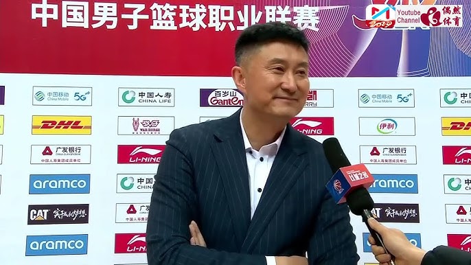 明了自己的